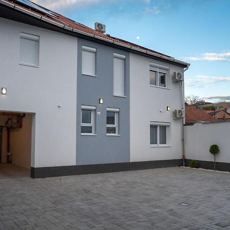 Var Apartman Eger Exteriér fotografie