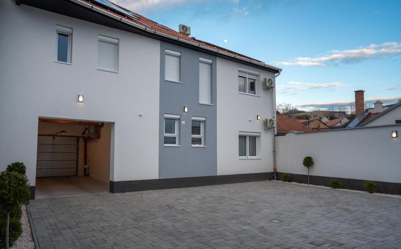 Var Apartman Eger Exteriér fotografie